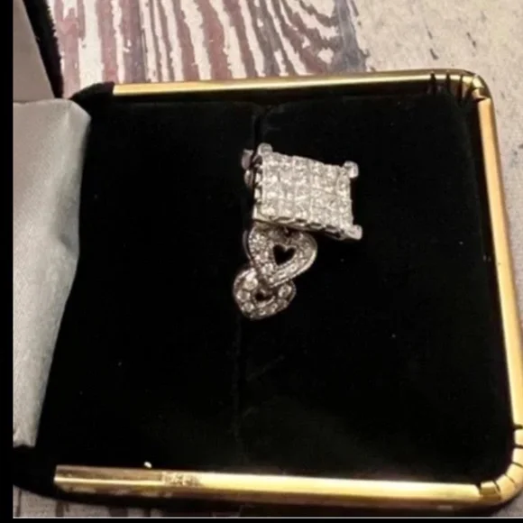 Magnificent! *ESTATE* 14k WG Natural Diamond Heart Cluster Cocktail Ring - Picture 10 of 16